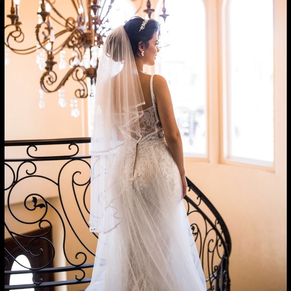 Wedding dress gown!! 👰🏻